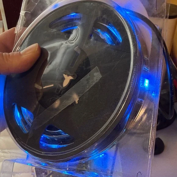 USB LED Light Strip with Remote in good used condition - Picture 3 of 4